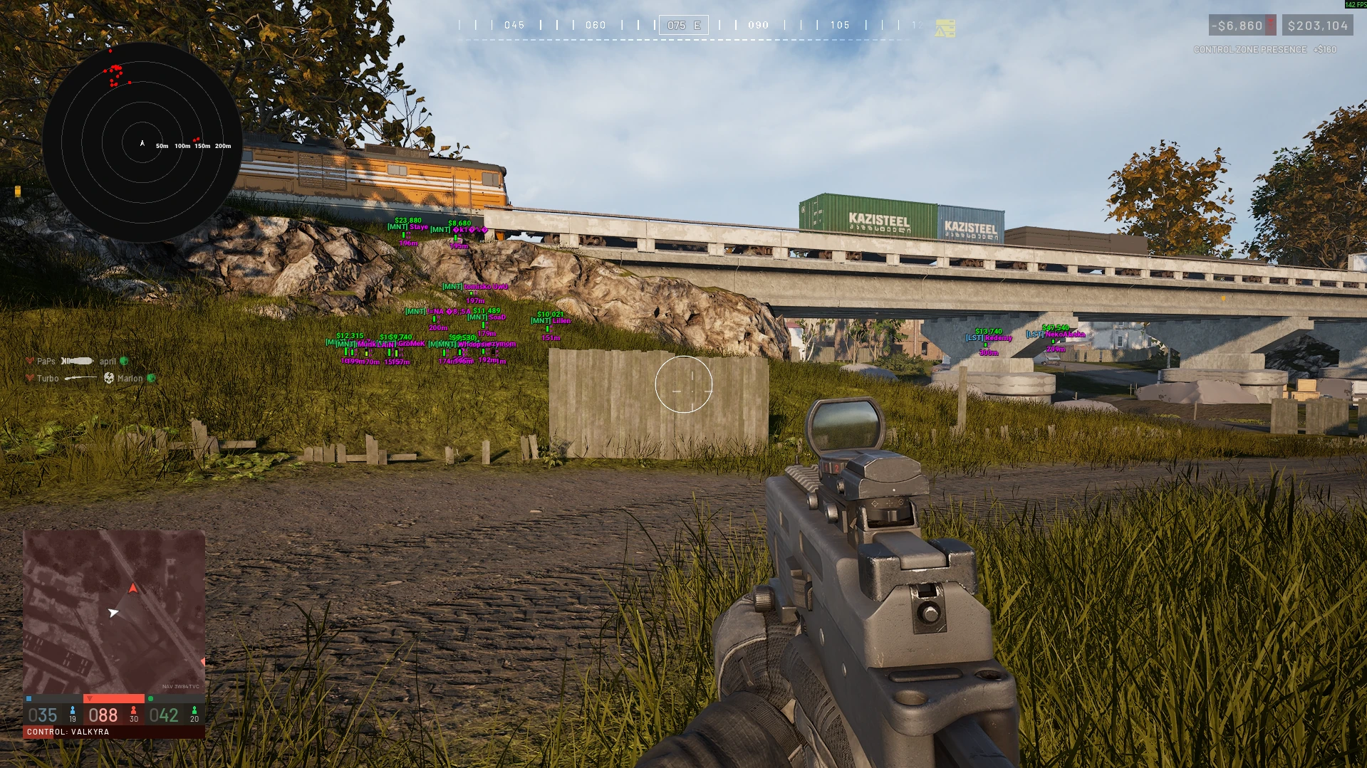 WARDOGS gameplay with a circular radar displaying player markers and distance rings alongside on-screen ESP